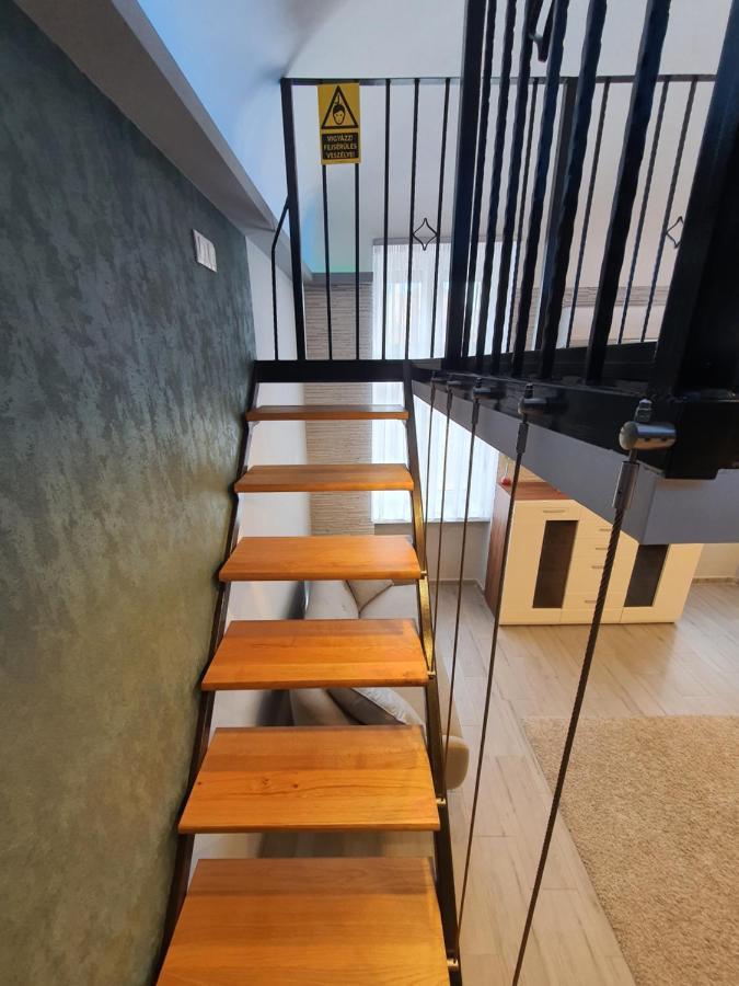 Belvarosi Exkluziv Loft Debrecen Exterior photo